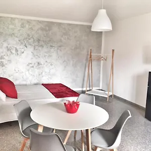 Red Tower Venice - 2 Mins From Vce Airport- Free Wifi Ferienhaus